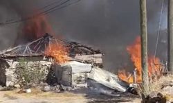 Yozgat’ta yangında 2 ev küle döndü, 1 köpek telef oldu