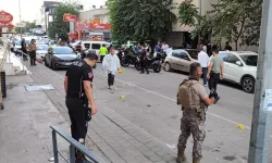 Tartışma silahlı kavgaya dönüştü! 3 kişi yaralandı