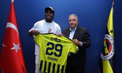 Emmanuel Emenike’den Fenerbahçe’ye ziyaret