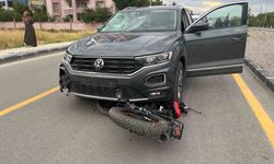 Otomobil ile elektrikli bisiklet çarpıştı: 1 yaralı
