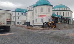 Sarıkaya’da külliyenin ibadete açılışı için hazırlıklar sürüyor