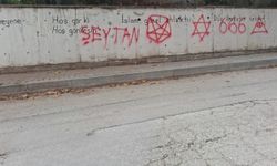 Yozgat’ta lise duvarına şaşırtan işaretler! Zanlı hakkında işlem başlatıldı