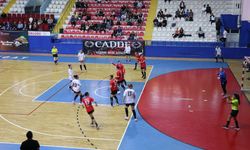 Yozgat'ın kızları fırtına gibi esti! Rakibini 43-23 mağlup etti