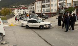 Çapanoğlu Büyük Cami yanında iki araç çarpıştı