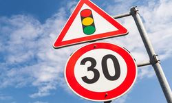 Yozgat Valiliğinden sürücülere trafik levhaları uyarısı