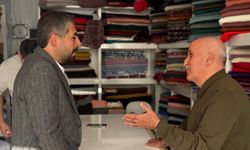 AK Parti Yozgat Merkez İlçe Başkanı Kazım Emiroğlu Şimşek esnaflarla sohbet etti