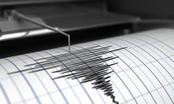 Sabah saatlerinde deprem! Sarsıntının büyüklüğü açıklandı