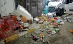 Kamyonet markete girdi: Kazada 2 kişi yaralandı