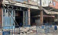 İş yerinin balkonu çöktü: 3 kişi yaralandı