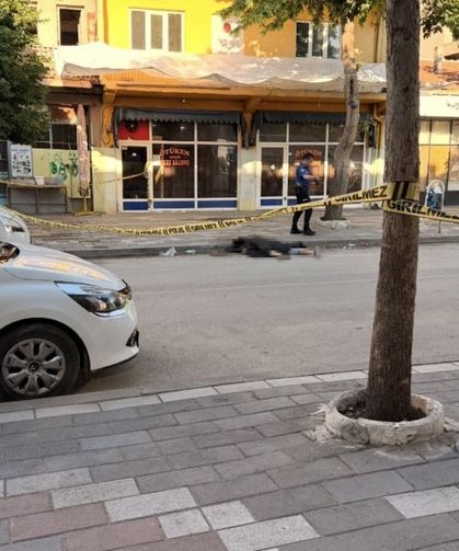 Yozgat’ta sokak ortasında kanlı kavga