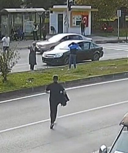 6 yaşındaki çocuğa otomobil çarptı!