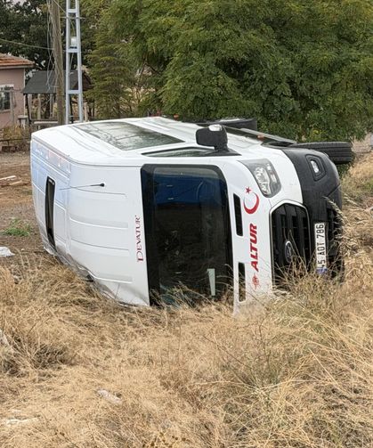 Yozgat'ta cenazeye giderken kaza yaptılar: 8 yaralı