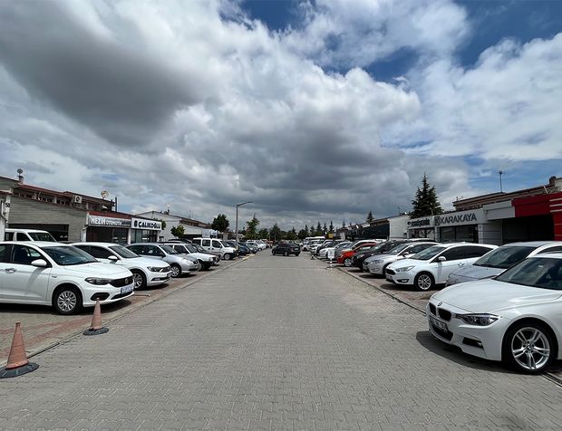 Araç piyasasında sert düşüş:  İşte şok eden fiyatlar!