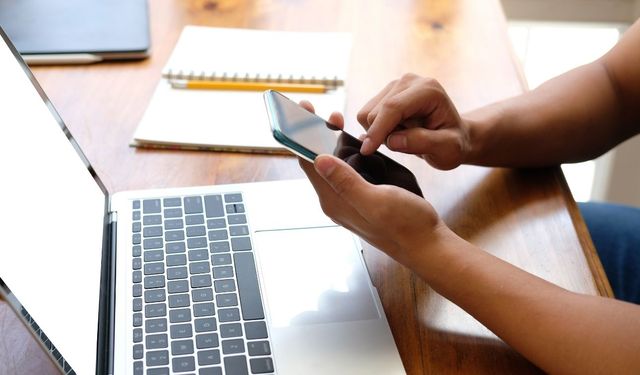 3.6 milyon genç faydalanabilecek! Ücretsiz internet ve cep telefonu için tarihi belirlendi