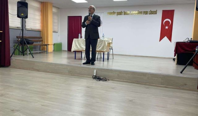 Yerköy'de 'Edebiyat Söyleşileri' düzenlendi