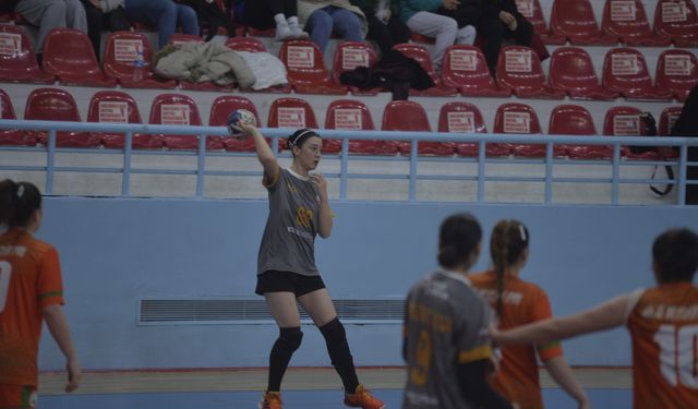 Kırmızı siyahlı ekip evinde Sivas Belediyespor'u mağlup etti