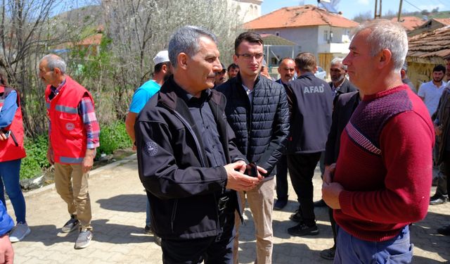 Yozgat Valisi depremden etkilenen vatandaşları yalnız bırakmıyor
