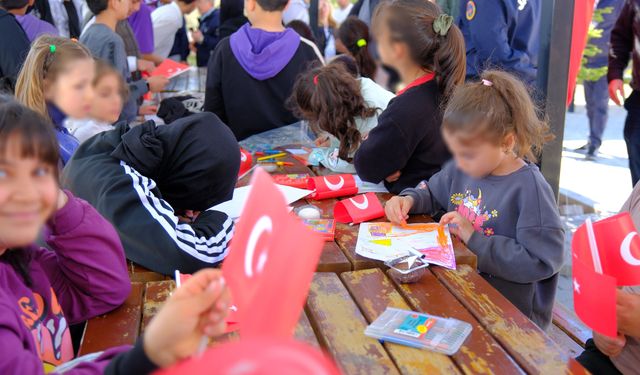 Yozgat çocuklarına renkli 23 Nisan kutlaması!