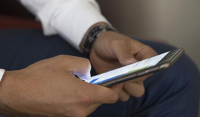 O marka telefon kullananlar yaşadı: Dünya devi para ödeyecek!