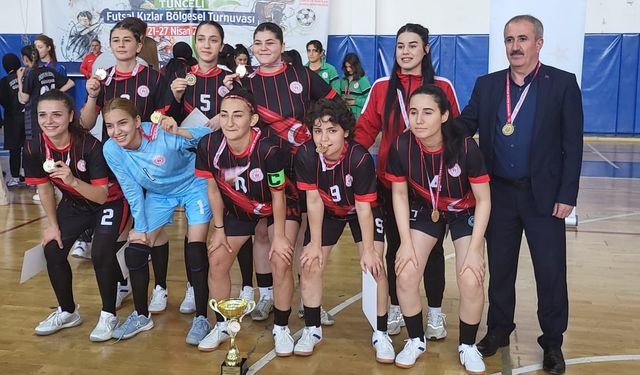 Yozgat futsal kızlar takımı namağlup şampiyon oldu!