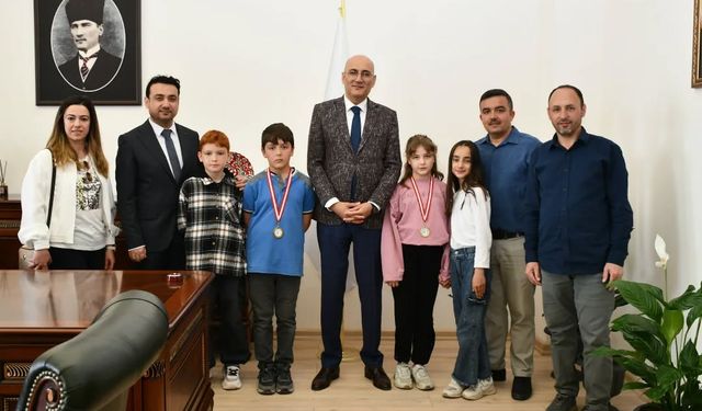 Sorgun Kaymakamı Aydın, şampiyonları tebrik etti