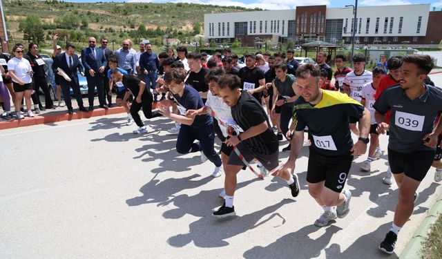 YOBÜ'de yol koşusu düzenlendi