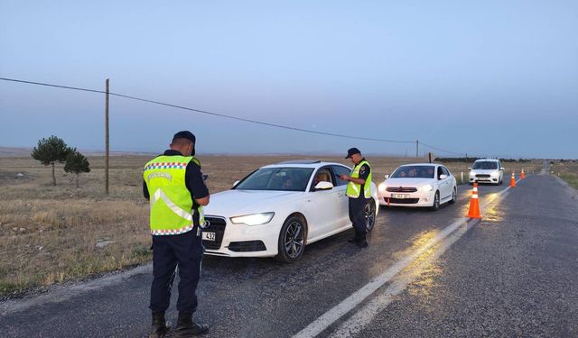 Yozgat'ta 2 bin kişi kontrol edildi: Cezalar havada uçuştu!