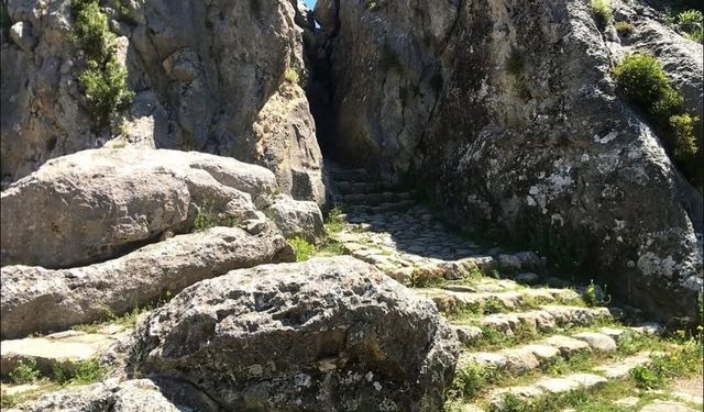 Hitit mirası 3 bin yıllık tarihiyle ziyaretçilerini bekliyor