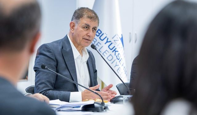 İzmir Büyükşehir Belediye Başkanı Cemil Tugay CHP’den istifa etti