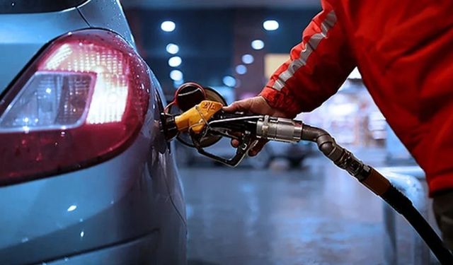 Akaryakıt indirimi için tarih verildi: Gözler yeni fiyatlarda