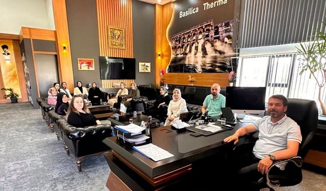 AK Parti Yozgat Kadın Kolları'ndan Sarıkaya Belediye Başkanı Gözan’a ziyaret