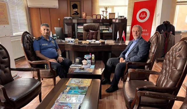 Sarıkaya İlçe Emniyet Müdürü Murat Bozkurt'tan Müftü Elveren'e veda ziyareti