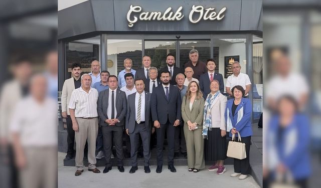 İYİ Parti heyeti Yozgat’ta esnafı dinledi