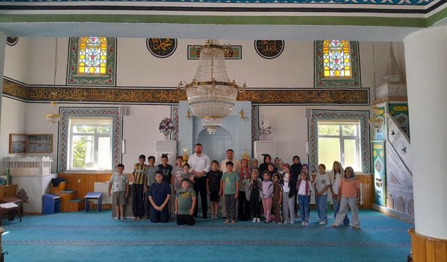 Şefaatli Müftüsü Ertuğrul Kurum yaz Kur'an kurslarını ziyaret etti