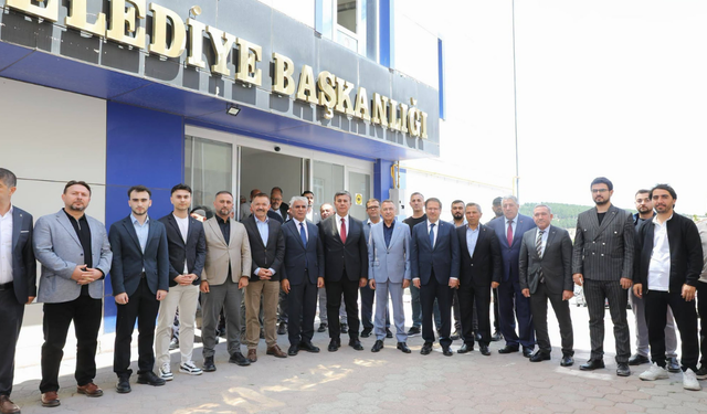 Oktay'dan Karadavut'a hayırlı olsun ziyareti