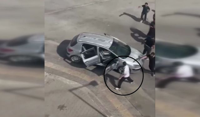 Cenaze yemeği sonrası kalabalığın üzerine ateş açıldı