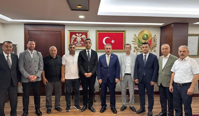 Yozgatlı Dernekler Federasyonu’ndan Destici ve Bozdemir’e ziyaret