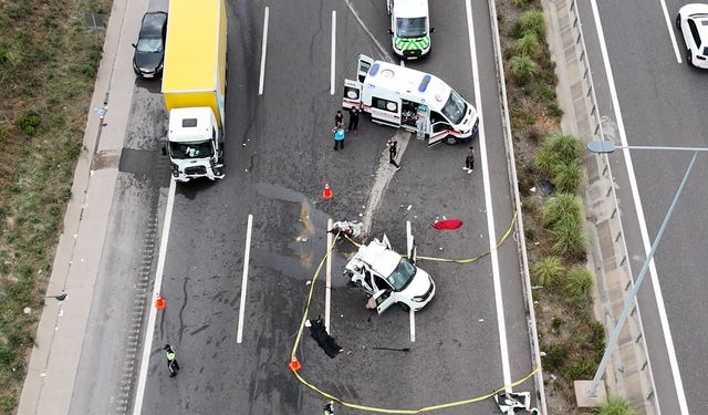 Feci kazada 2 kişi öldü, 6 kişi yaralandı