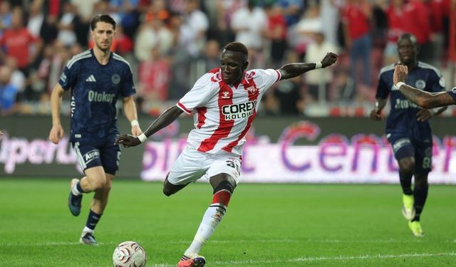 Samsun'da üç puan Fenerbahçe'nin: 19 Mayıs'ta 2-0'lık net galibiyet