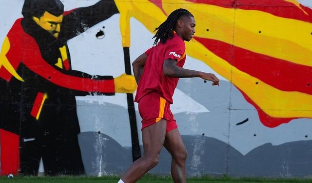 Rafael Leao, Galatasaray’da ilk antrenmanına çıktı