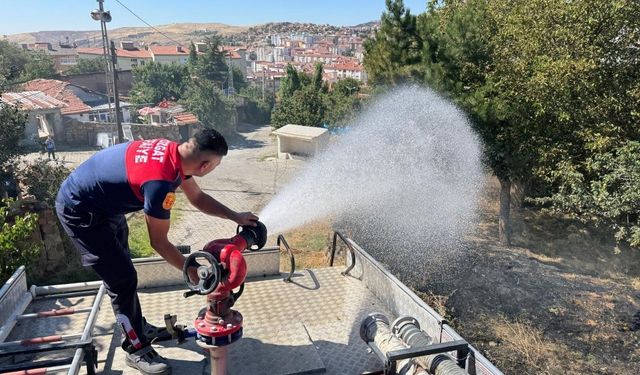 Yozgat’ta bahçede yakılan ateş yangına neden oldu