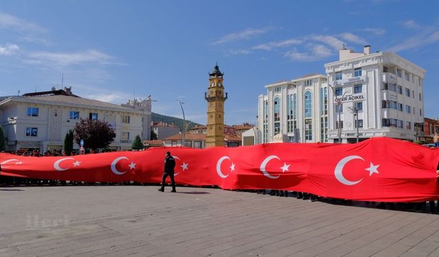Yozgat’ta Gaziler Günü yürüyüşü: Gençler ve gaziler birlikte yürüdü