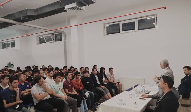 Yozgat’ta gençlere Gençlik Merkezi ve Genç Ofisi tanıtıldı