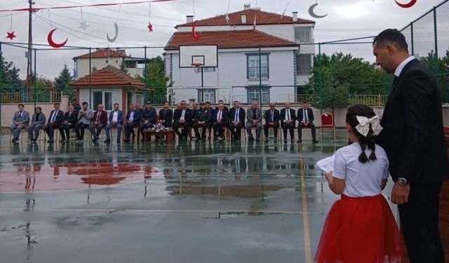 Kadışehri’nde İlköğretim Haftası kutlandı