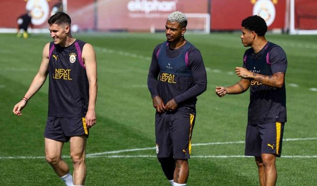 Galatasaray, Barcelona maçı hazırlıklarını tamamladı