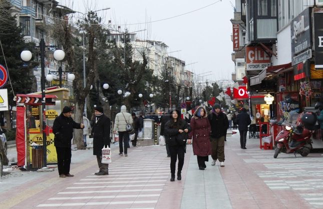 Yozgat'ta havaların ısınmasıyla talep arttı: Yanlış seçim sağlığı bozabilir!