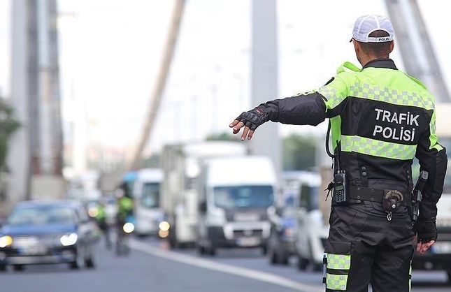 Sürücüler dikkat: Trafikte bunu yapana 47 bin ceza var!
