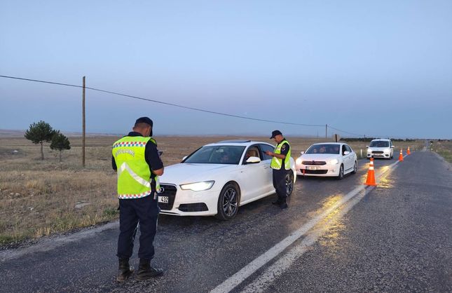 Yozgat'ta 2 bin kişi kontrol edildi: Cezalar havada uçuştu!