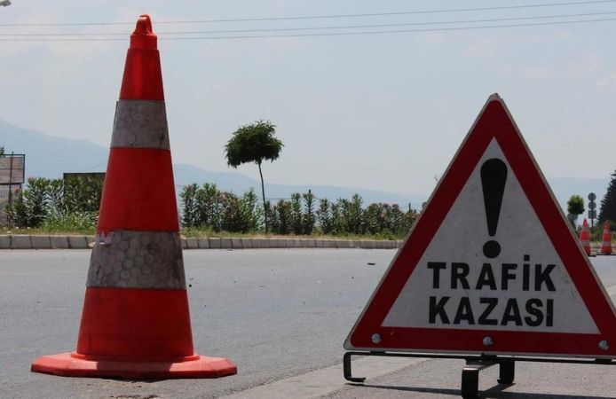 Feci kaza: Otomobil alev aldı, 1 kişi hayatını kaybetti