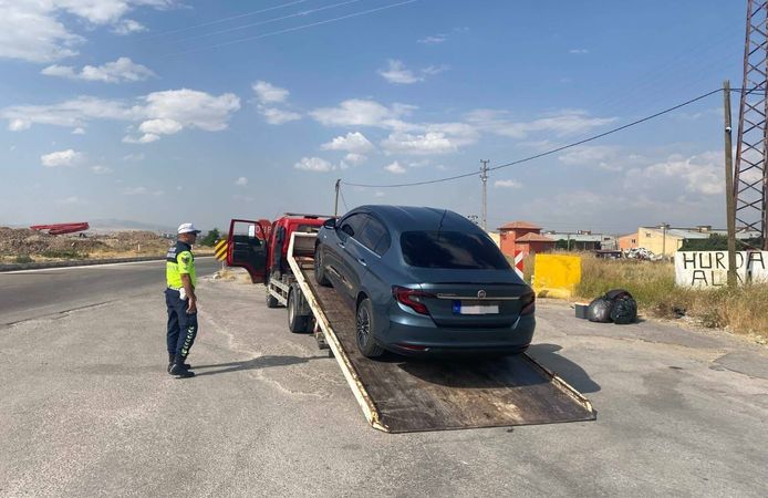 Yozgat'ta yakalama kaydı bulunan otomobil ele geçirildi